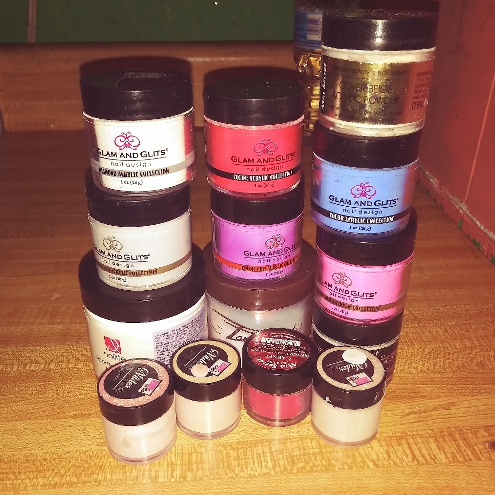 Glam and glitz powders